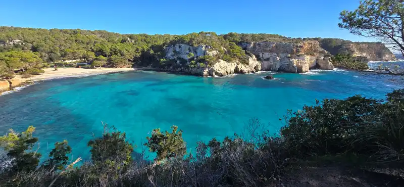 Vista de la Cala Macarella