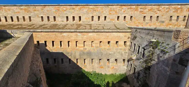 Fortaleza de la Mola