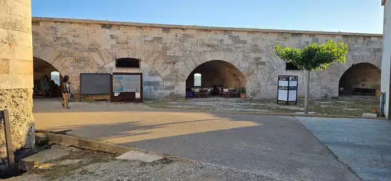 Interior de la Fortaleza Isabel II