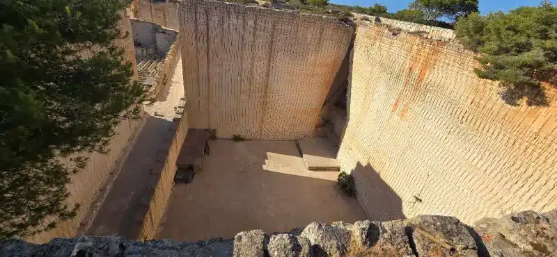 cantera menorca lithica