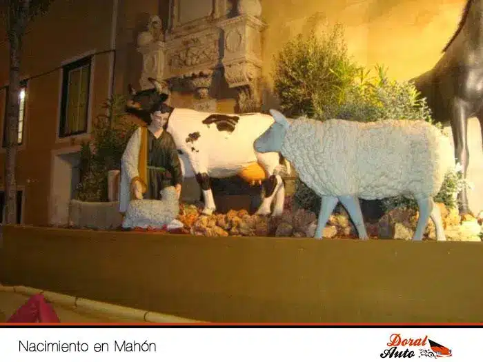 Nacimiento artesanal en Mahón durante Navidad